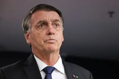 Bolsonaro apresenta melhora renal, mas tem aumento de marcadores inflamatórios, diz hospital Bolsonaro apresenta melhora renal, mas tem aumento de marcadores inflamatórios, diz hospital