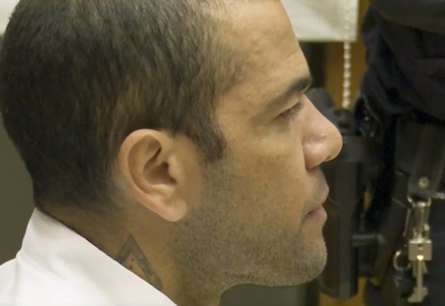 Imagem da noticia Ex-jogador Daniel Alves é convocado para tribunal em Barcelona