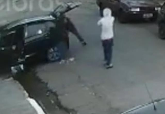 Imagem da noticia Enfermeiro é baleado e morto após tentar reagir a assalto com martelo