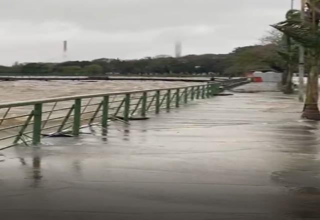 Imagem da noticia Formação de novo ciclone deixa moradores do Rio Grande do Sul em alerta