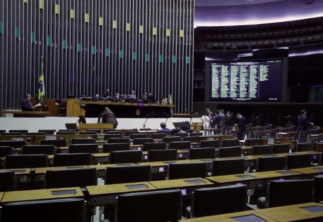 Ao vivo: Agenda do Poder mostra a posse dos deputados e senadores