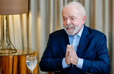 Lula envia ao Congresso PL que reorganiza carreiras federais e MP que reajusta salários da polícia no DF Lula envia ao Congresso PL que reorganiza carreiras federais e MP que reajusta salários da polícia no DF