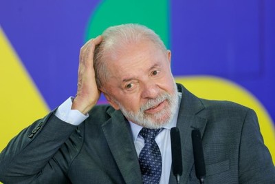 Lula diz que EUA devem anunciar novas revogações de tarifas comerciais em breve Lula diz que EUA devem anunciar novas revogações de tarifas comerciais em breve