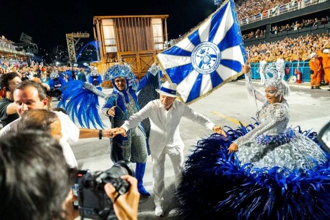 Imagem da noticia Novo diz que vai pedir inelegibilidade de Lula após desfile na Sapucaí