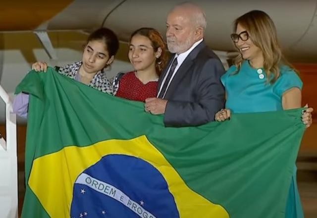 Imagem da noticia "Israel também está cometendo vários atos de terrorismo", diz Lula