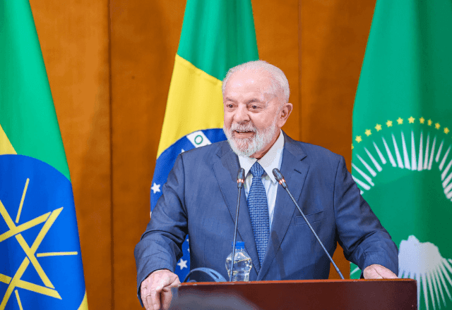 Imagem da noticia "Espero que o Biden ganhe", diz Lula sobre eleições nos Estados Unidos