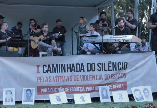 Imagem da noticia Silvio Almeida participa de Caminhada do Silêncio, em SP
