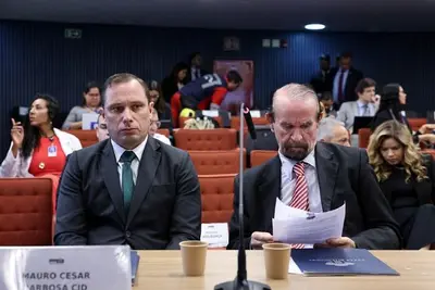 Defesa de Mauro Cid pede ao STF autorização para militar ir ao aniversário de 90 anos da avó  Defesa de Mauro Cid pede ao STF autorização para militar ir ao aniversário de 90 anos da avó