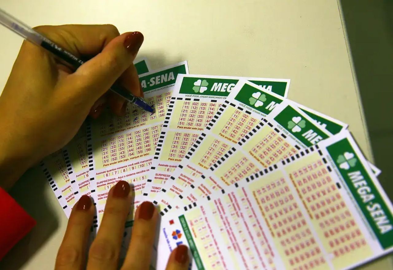 Imagem da noticia Mega-Sena 2.987: nenhum apostador acerta as seis dezenas e prêmio vai a R$ 13 milhões