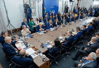 Brasil diverge de menção à Venezuela, e grupo com Argentina publica nota paralela após cúpula do Mercosul Brasil diverge de menção à Venezuela, e grupo com Argentina publica nota paralela após cúpula do Mercosul