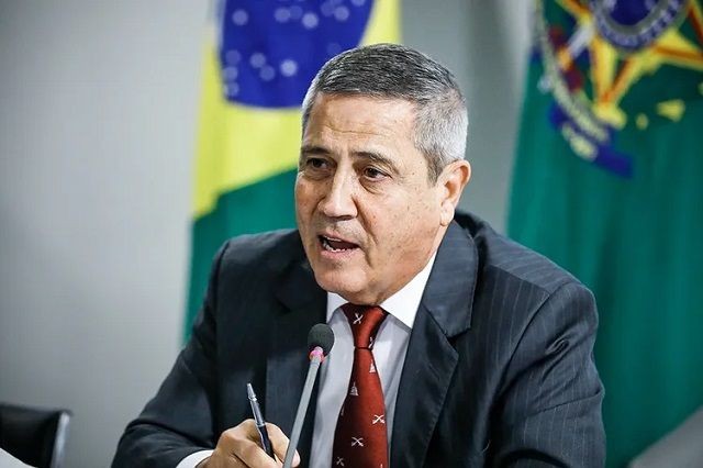 Imagem da noticia Moraes rebate defesa de Braga Netto e deixa de analisar pedido de acesso a documentos que já estão disponíveis