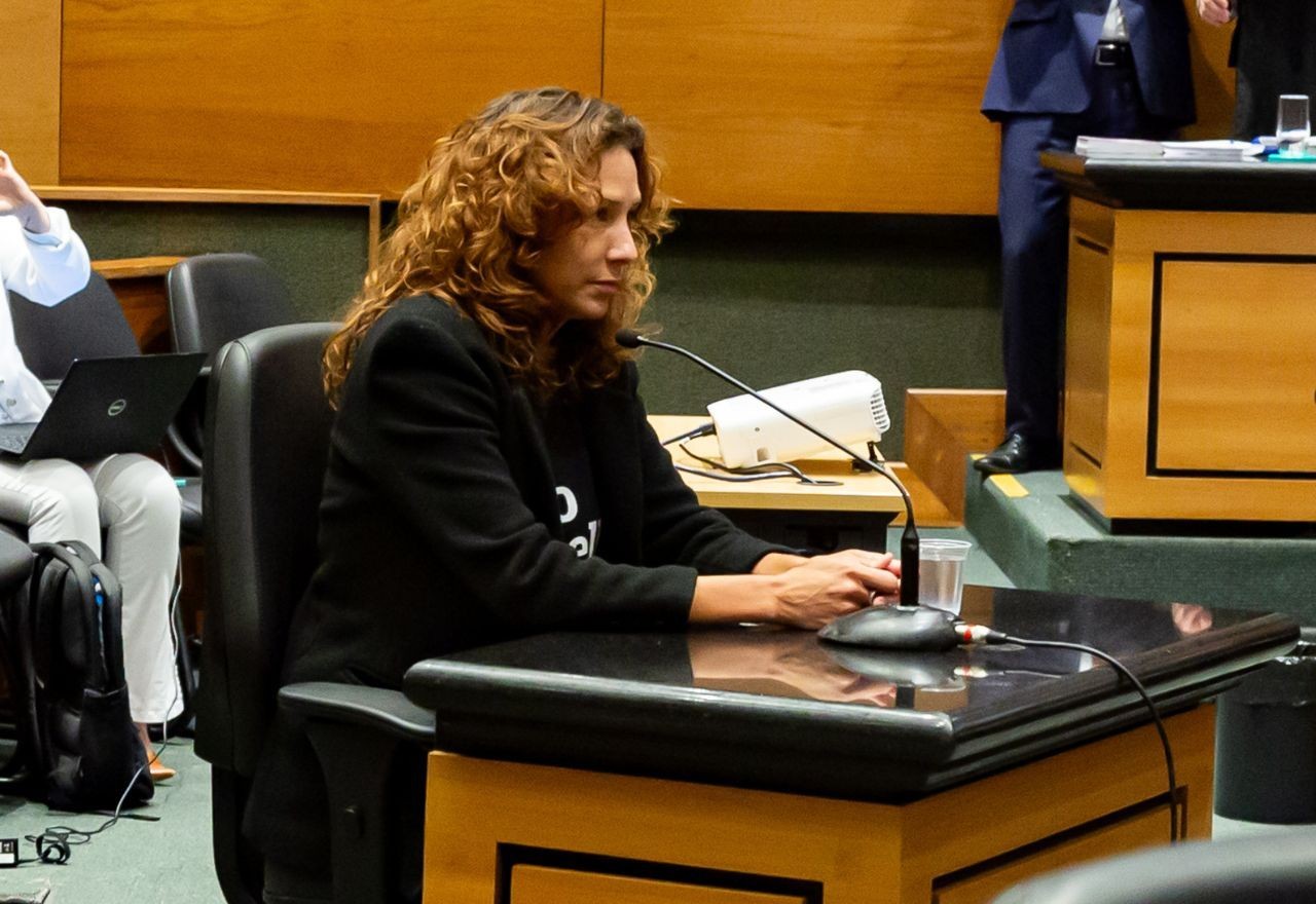 Imagem da noticia "Última coisa que ela me disse foi 'eu te amo', lembra viúva de Marielle em julgamento