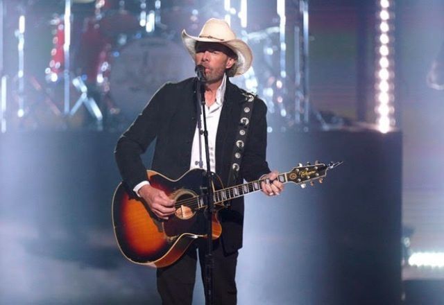 Imagem da noticia Cantor country Toby Keith morre aos 62 anos após batalha contra câncer