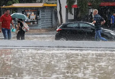 Semana será marcada por muita chuva em grande parte do Brasil: entenda os fenômenos Semana será marcada por muita chuva em grande parte do Brasil: entenda os fenômenos