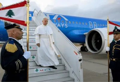 Papa Leão XIV leva mensagem de paz ao Líbano, alvo de ataques israelenses Papa Leão XIV leva mensagem de paz ao Líbano, alvo de ataques israelenses