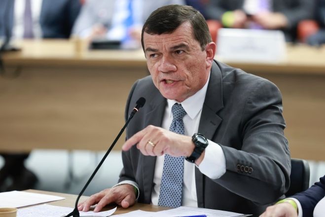 Imagem da noticia Moraes autoriza que Paulo Sérgio Nogueira trabalhe para reduzir pena por tentativa de golpe de Estado