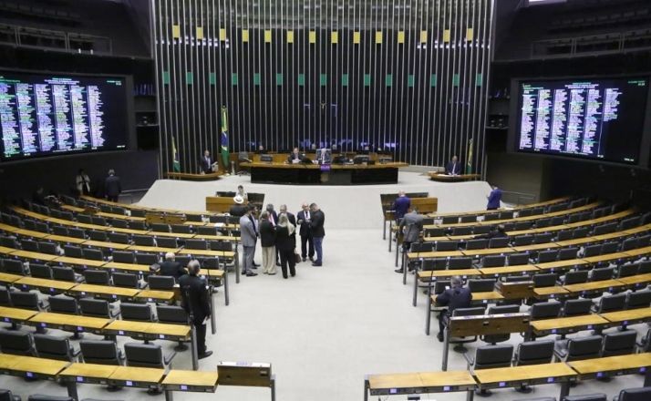 Imagem da noticia Câmara dos Deputados aprova isenção do IR para quem ganha até R$ 5 mil; proposta vai ao Senado
