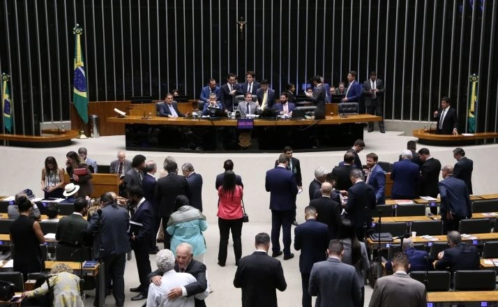 Imagem da noticia Câmara aprova PEC da Segurança e texto vai ao Senado