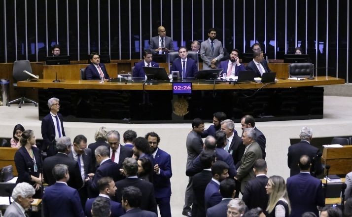 Imagem da noticia Câmara aprova PL Antifacção após seis versões apresentadas pelo relator