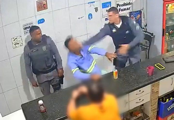 Imagem da noticia PM estapeia homem que teria agredido a própria mãe