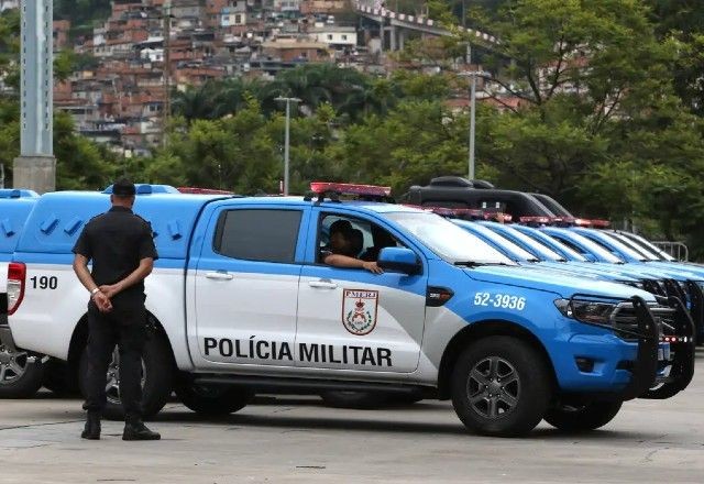 Imagem da noticia Policial Militar é baleado na frente dos filhos em Bangu (RJ) durante ataque criminoso