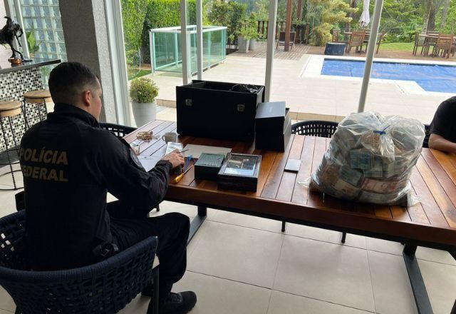 Imagem da noticia PF mira doleiros que movimentaram R$ 4 bilhões em empresas de fachada