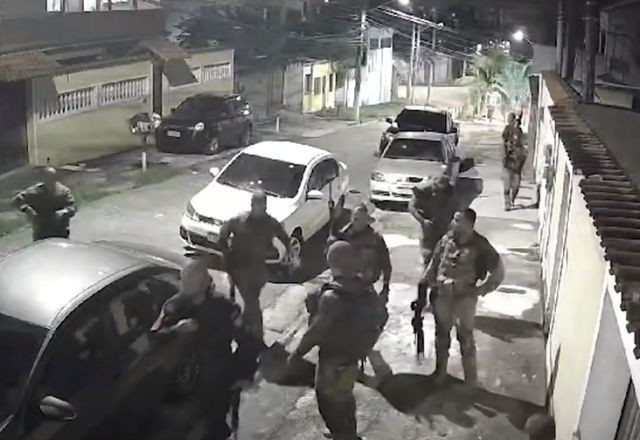 Imagem da noticia Policiais trocam tiros entre si por engano em operação no Rio de Janeiro