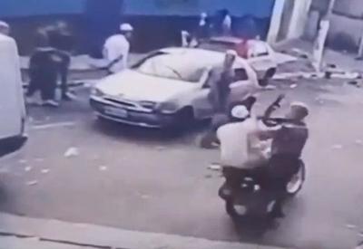 Jovem morre após ser atingido por ponta de fuzil de PM em SP; veja vídeo
