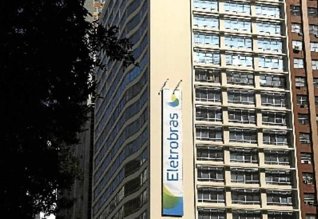 Imagem da noticia Privatização da Eletrobras é sancionada com vetos de Bolsonaro