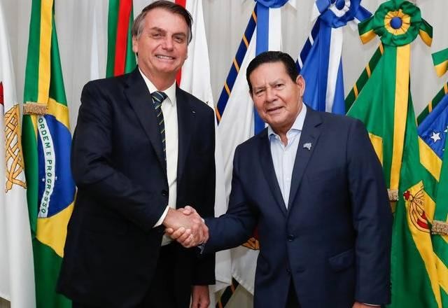 Imagem da noticia "Se eu fosse de um partido forte, seria necessária minha presença", diz Mourão