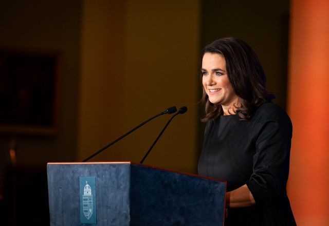 Imagem da noticia Presidente da Hungria renuncia após ter perdoado homem que encobriu abuso sexual de crianças