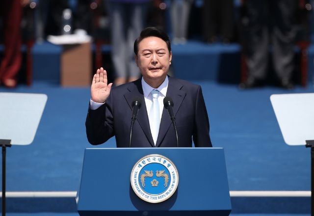 Imagem da noticia Presidente decreta lei marcial de emergência e Coreia do Sul tem manifestações; acompanhe ao vivo