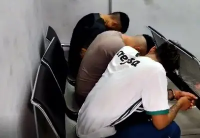 Três homens são presos após roubo de carga avaliada em R$ 200 mil na zona norte de SP Três homens são presos após roubo de carga avaliada em R$ 200 mil na zona norte de SP