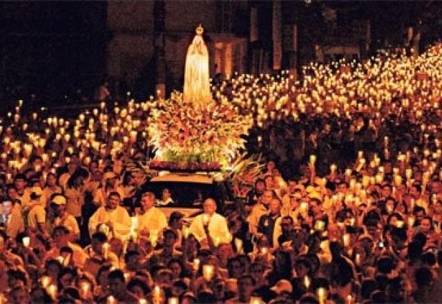 Imagem da noticia Procissão das Velas volta às ruas de Belém após 2 anos suspensa