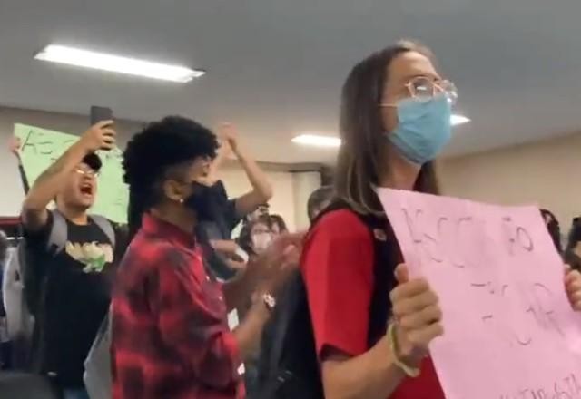 Imagem da noticia Kim Kataguiri é hostilizado por estudantes na Unifesp