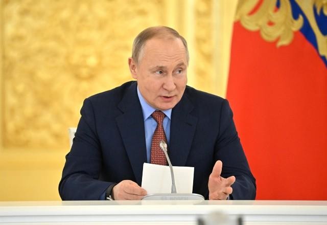 Imagem da noticia União Europeia e Reino Unido prometem sanções à Rússia