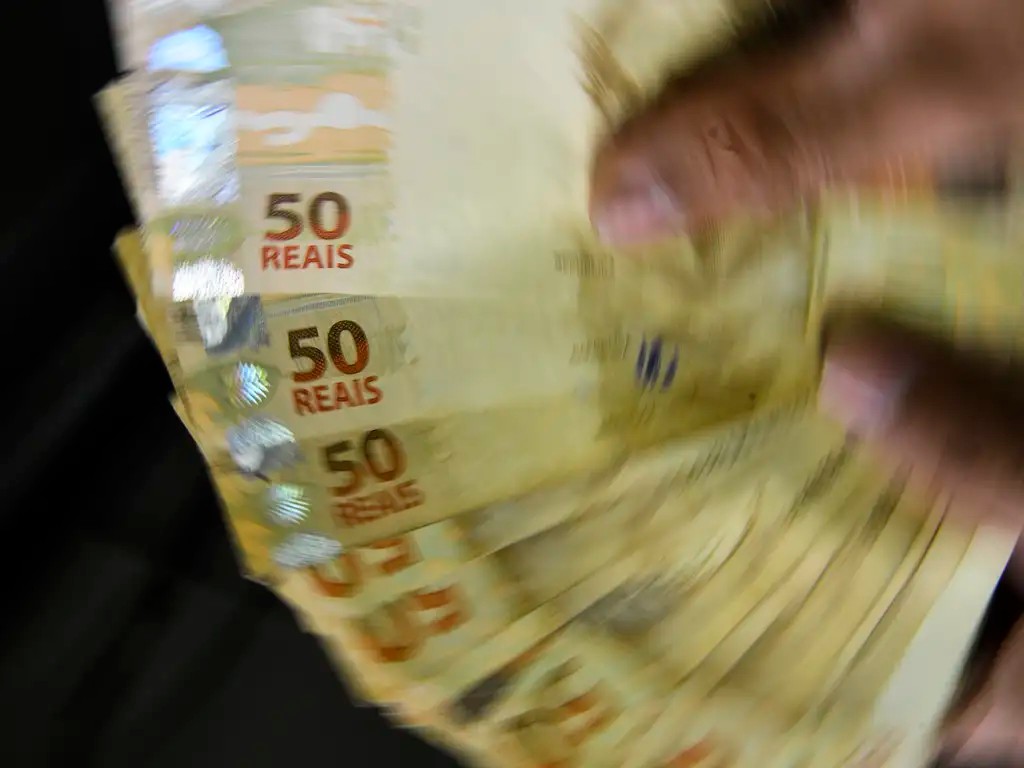 Imagem da noticia Prazo para o saque do PIS-Pasep termina hoje; veja quem tem direito