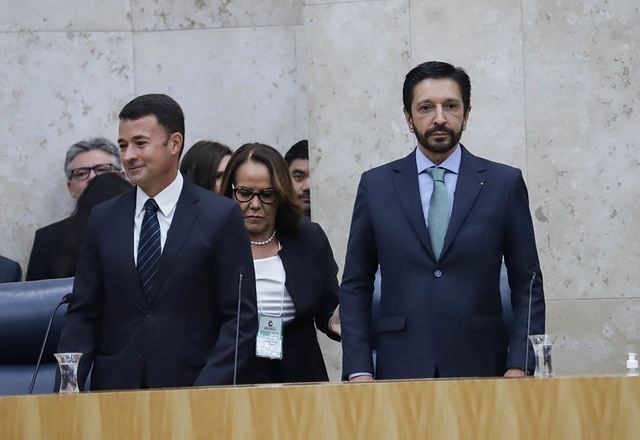 Imagem da noticia Ricardo Nunes toma posse em São Paulo, agradece parceria com Tarcísio e promete sobrepor projetos à disputa ideológica