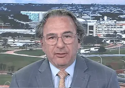 Advogado de Vorcaro critica prisão do banqueiro e diz que Papuda é “máquina de destruir pessoas” Advogado de Vorcaro critica prisão do banqueiro e diz que Papuda é “máquina de destruir pessoas”