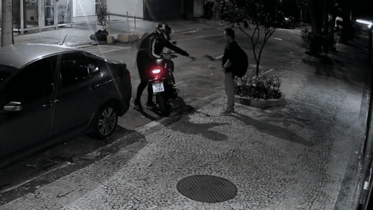 Imagem da noticia Polícia do Rio faz operação contra quadrilha especializada em roubo de celulares na zona sul