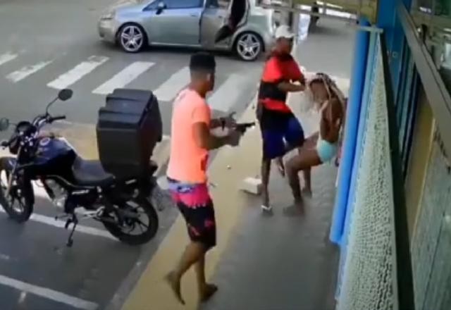 Imagem da noticia Jovem sofre tentativa de sequestro no meio da rua em cidade do ES