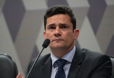 Moro lidera com folga disputa para o governo do Paraná, mostra pesquisa Moro lidera com folga disputa para o governo do Paraná, mostra pesquisa