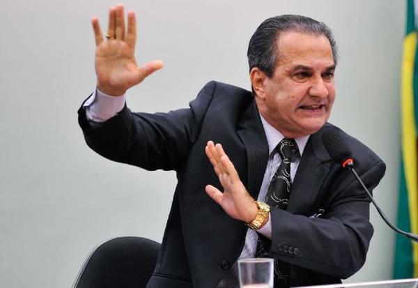 Imagem da notícia: Após briga com Damares Alves, CPMI do INSS vai avaliar pedido de convocação de Silas Malafaia