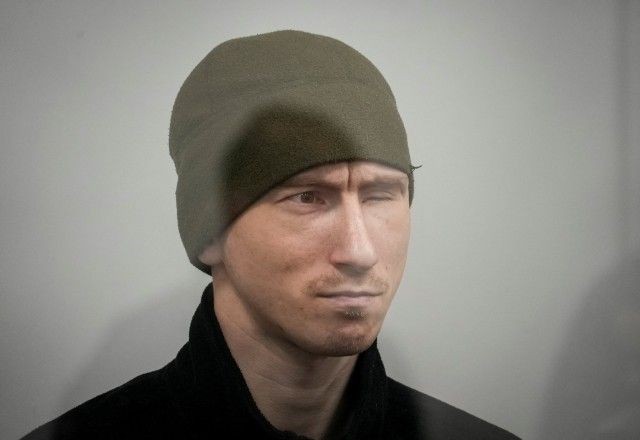 Imagem da noticia Soldado russo é condenado a prisão perpétua por matar prisioneiro de guerra ucraniano