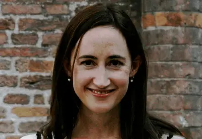Morre Sophie Kinsella, autora de 'Os Delírios de Consumo de Becky Bloom', aos 55 anos Morre Sophie Kinsella, autora de 'Os Delírios de Consumo de Becky Bloom', aos 55 anos