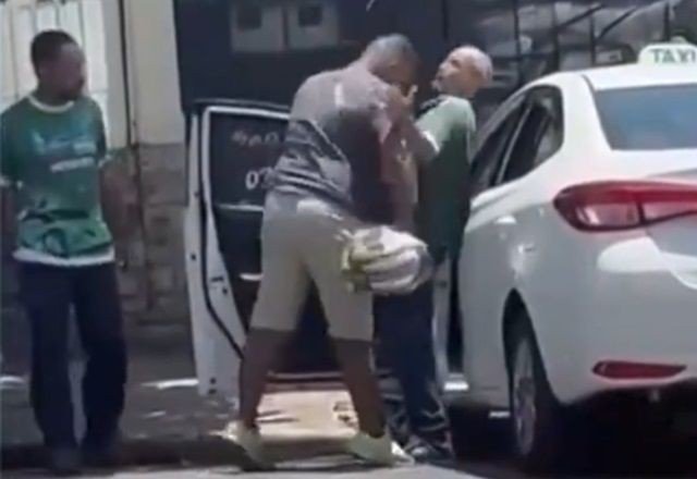 Imagem da noticia Homem é agredido com cabeçada durante briga de trânsito em BH