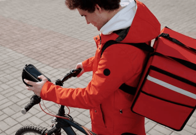 Imagem da noticia Projeto que regulamenta trabalho por apps inclui remuneração mínima de R$ 14,72 por hora