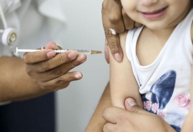 Covid-19: só 11% das crianças até 5 anos completaram vacinação