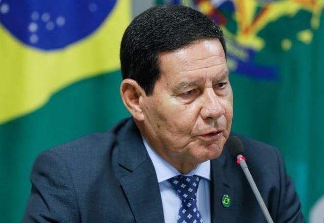 Imagem da noticia Mourão diz que ações que pedem cassação da chapa com Bolsonaro não procedem