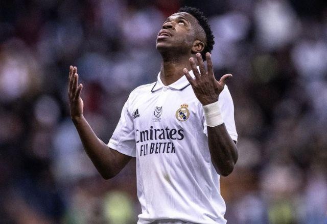 Imagem da noticia Torcedores que proferiram insultos raciais contra Vinicius Jr. são condenados na Espanha